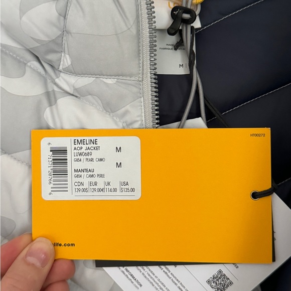 NWT Lolë Emeline Packable Jacket - Size M - White Camo - Picture 3 of 3